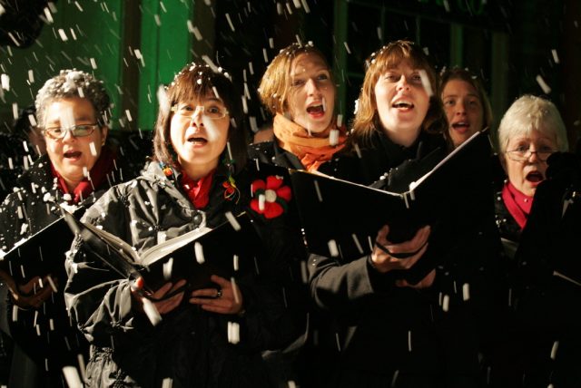 6 traditional english christmas songs in spanish words to christmas carols
